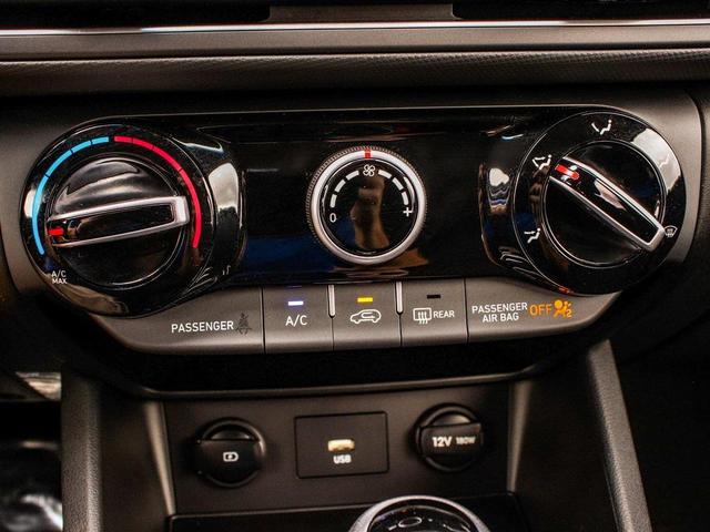Photo of 2023 Ecotronic Gray Hyundai KONA