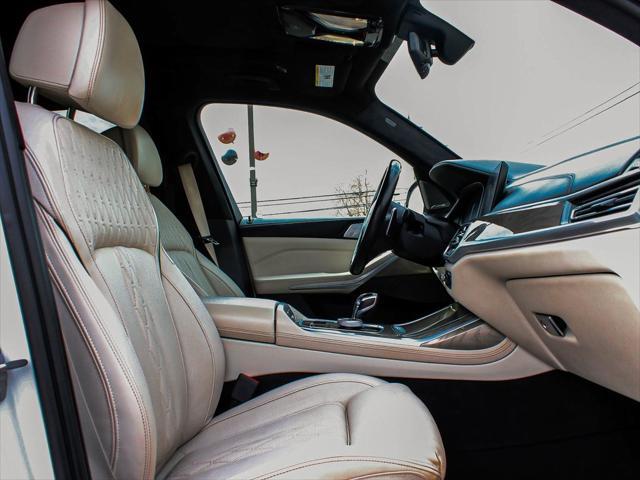 Photo of 2022 Alpine White BMW X7