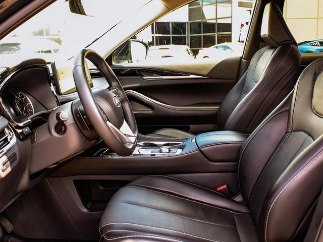 Photo of 2023 Mineral Black INFINITI QX60