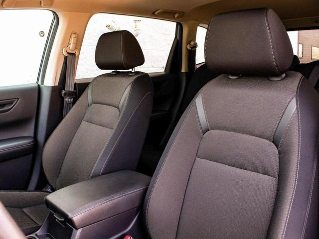 Photo of 2024 Urban Gray Pearl Honda CR-V