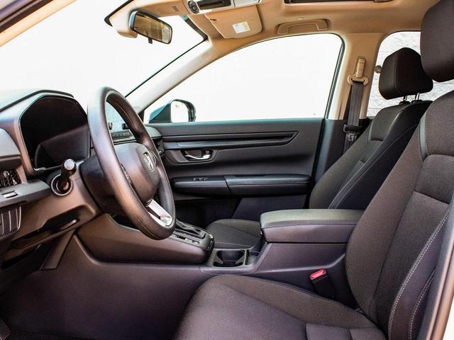 Photo of 2024 Urban Gray Pearl Honda CR-V