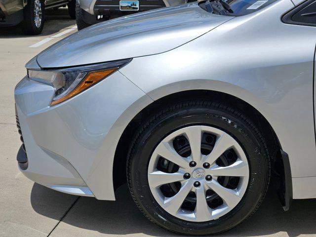Photo of 2025 Classic Silver Metallic Toyota Corolla
