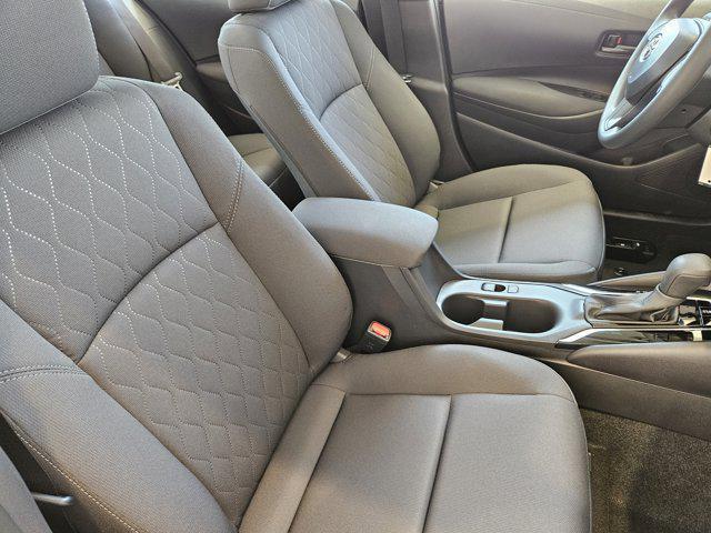 Photo of 2025 Classic Silver Metallic Toyota Corolla