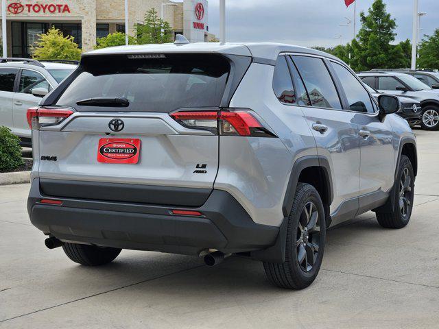 Photo of 2025 SILV SKY MET Toyota RAV4
