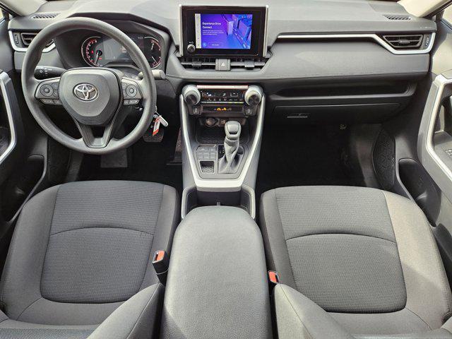 Photo of 2025 SILV SKY MET Toyota RAV4