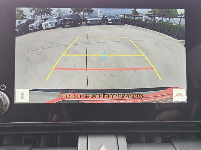 Photo of 2025 SILV SKY MET Toyota RAV4
