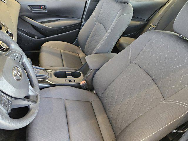Photo of 2025 Midnight Black Metallic Toyota Corolla
