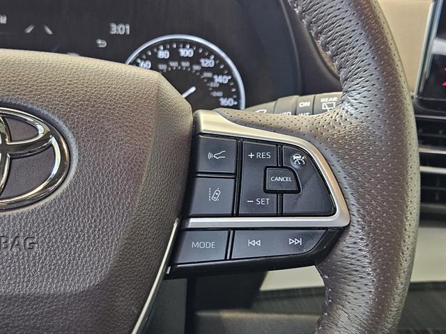 Photo of 2022 Ruby Flare Pearl Toyota Sienna