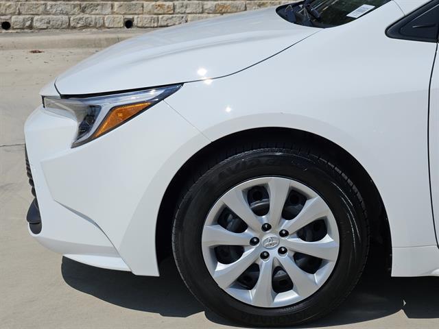 Photo of 2025 Ice Cap Toyota Corolla
