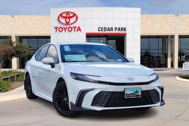 Photo of 2025 Ice Cap Toyota Camry