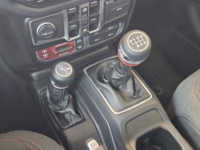 Photo of 2024 Granite Crystal Metallic Clearcoat Jeep Wrangler
