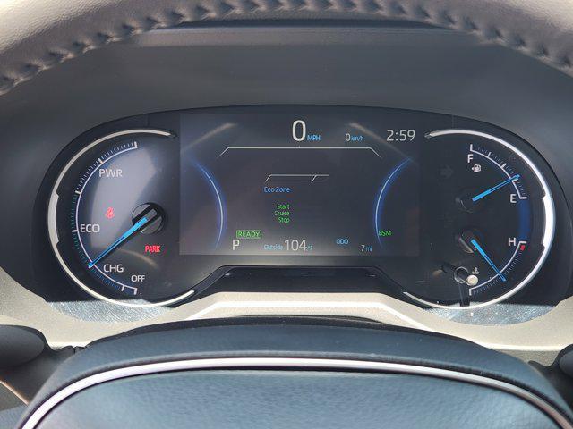 Photo of 2025 Wind Chill Pearl Toyota RAV4 Hybrid