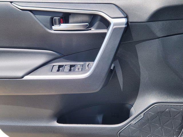 Photo of 2025 Wind Chill Pearl Toyota RAV4 Hybrid