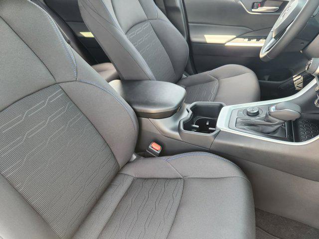 Photo of 2025 Wind Chill Pearl Toyota RAV4 Hybrid