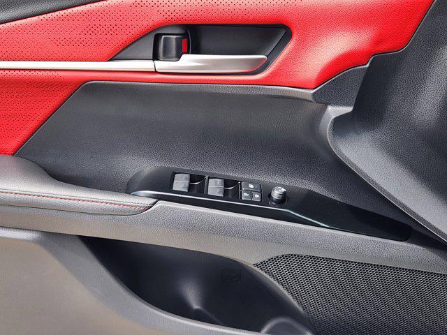 Photo of 2025 Wind Chill Pearl Toyota Camry