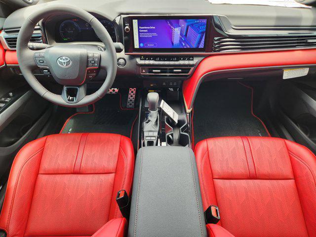 Photo of 2025 Wind Chill Pearl Toyota Camry