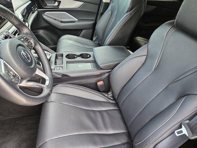 Photo of 2025 Lunar Silver Metallic Acura MDX