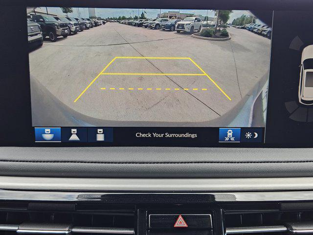 Photo of 2025 Lunar Silver Metallic Acura MDX