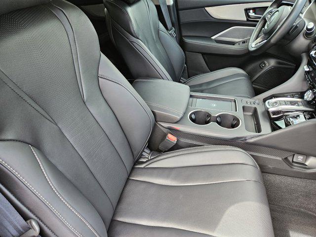 Photo of 2025 Lunar Silver Metallic Acura MDX