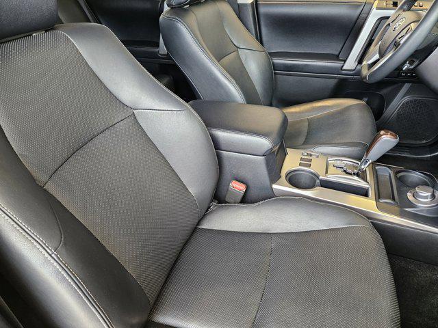 Photo of 2018 Blizzard Pearl Toyota 4Runner
