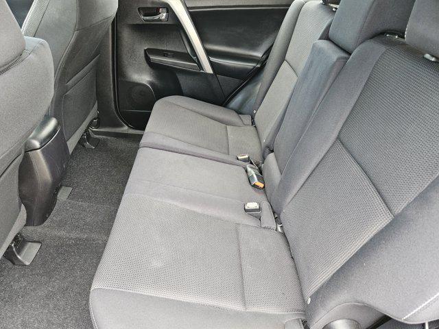 Photo of 2018 Silver Sky Metallic Toyota RAV4