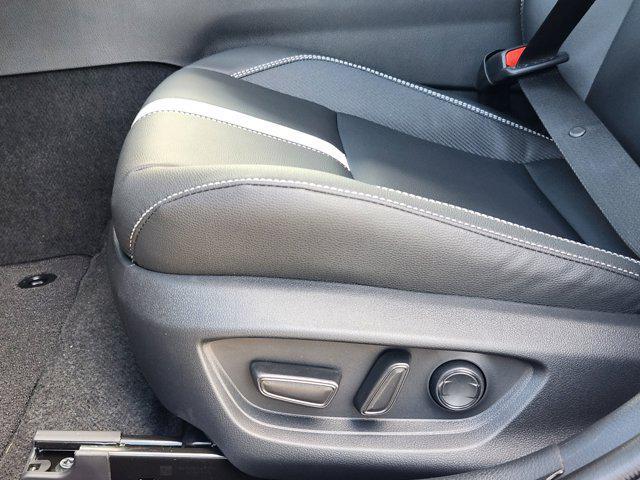 Photo of 2025 Ice Cap Toyota Camry