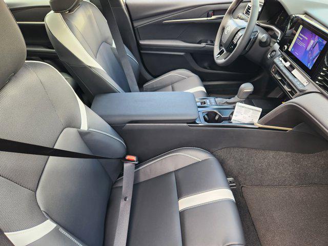 Photo of 2025 Ice Cap Toyota Camry