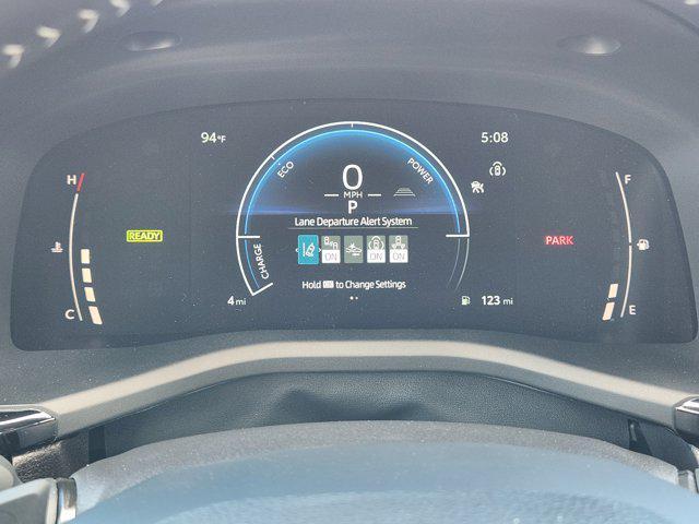 Photo of 2025 Ice Cap Toyota Camry