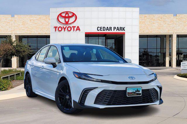 Photo of 2025 Ice Cap Toyota Camry