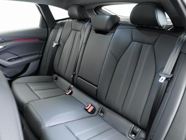 Photo of 2025 Mythos Black Metallic Audi A6 e-tron