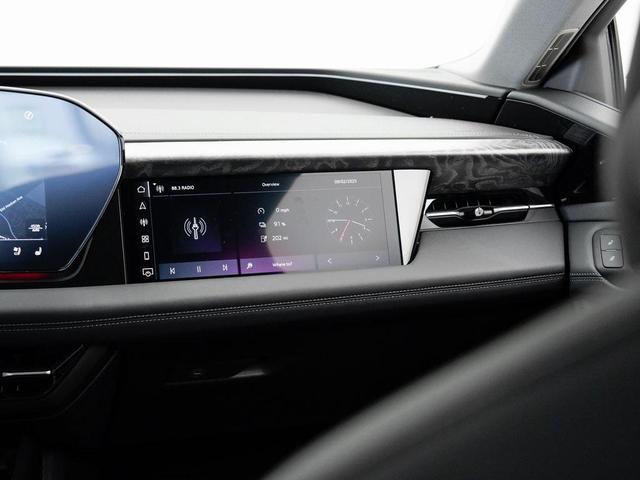 Photo of 2025 Mythos Black Metallic Audi A6 e-tron