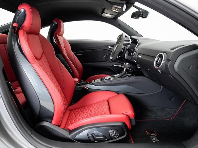 Photo of 2022 Gray Audi TT RS