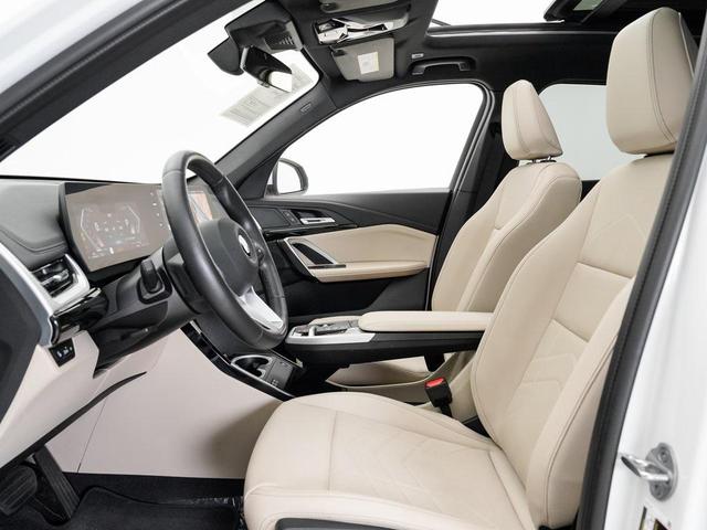 Photo of 2024 Mineral White Metallic BMW X1