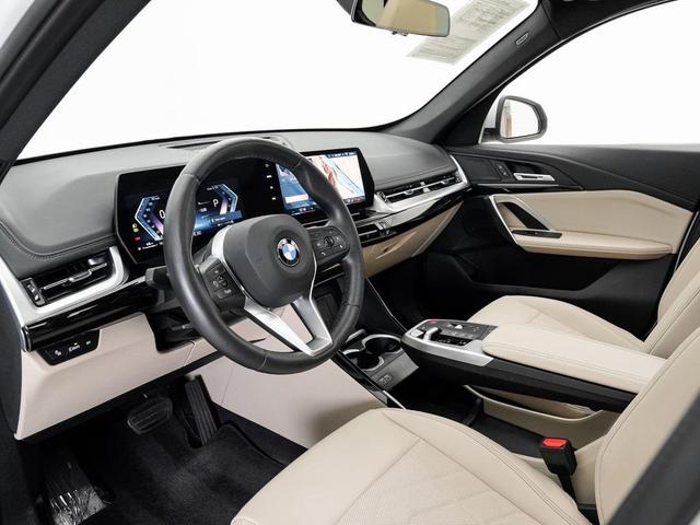 Photo of 2024 Mineral White Metallic BMW X1