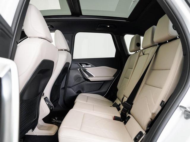 Photo of 2024 Mineral White Metallic BMW X1