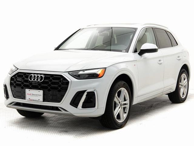 Photo of 2025 Glacier White Metallic Audi Q5