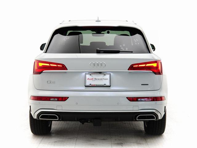 Photo of 2025 Glacier White Metallic Audi Q5