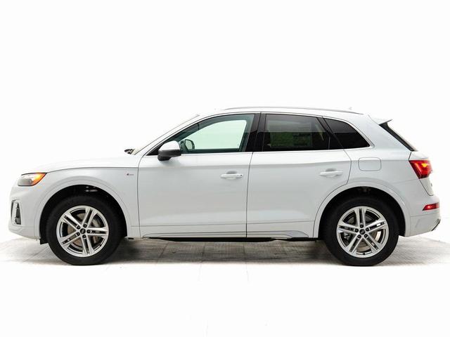 Photo of 2025 Glacier White Metallic Audi Q5