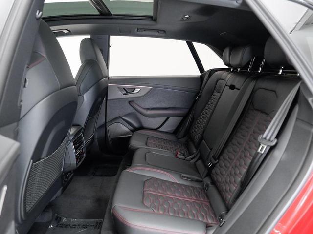 Photo of 2025 Chili Red Metallic Audi RS Q8