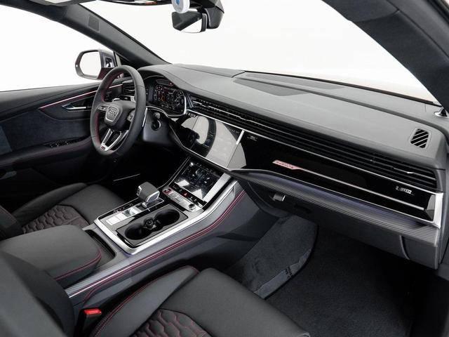 Photo of 2025 Chili Red Metallic Audi RS Q8
