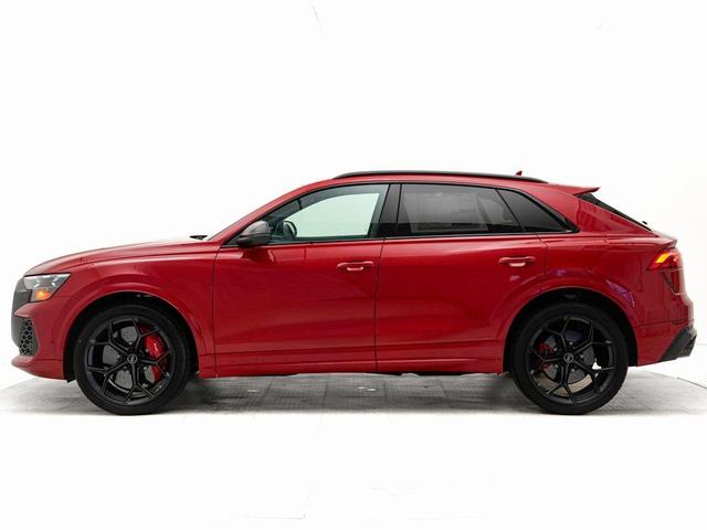 Photo of 2025 Chili Red Metallic Audi RS Q8