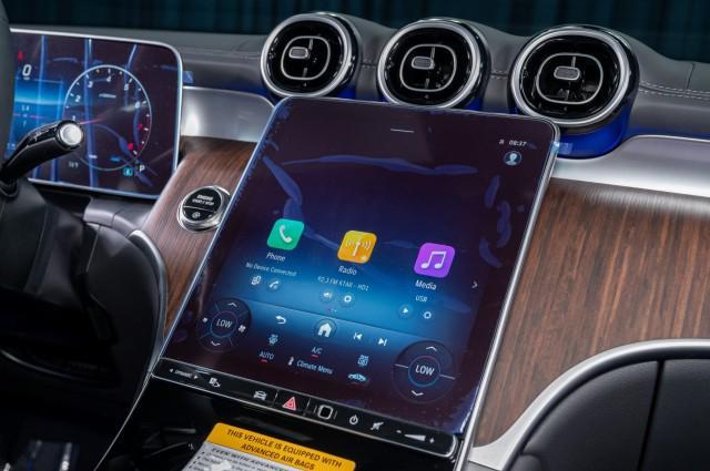 Photo of 2025 Black Mercedes-Benz GLC 300