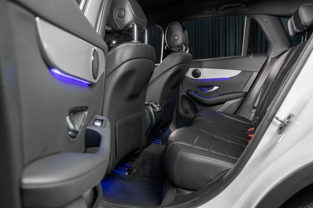 Photo of 2022 Polar White Mercedes-Benz GLC 300