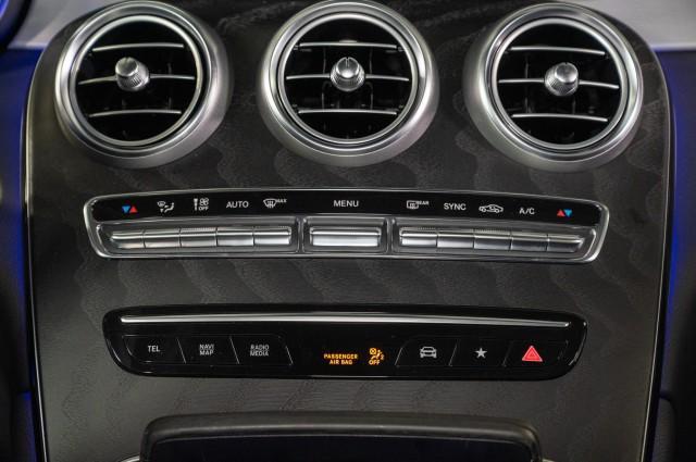 Photo of 2022 Polar White Mercedes-Benz GLC 300
