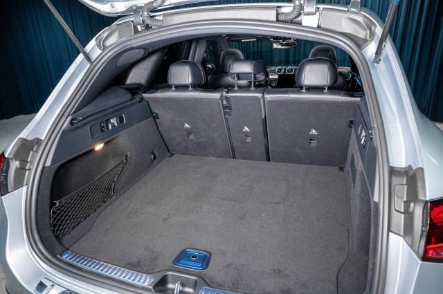 Photo of 2025 Cirrus Silver Metallic Mercedes-Benz GLC 300