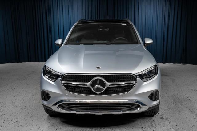 Photo of 2025 Cirrus Silver Metallic Mercedes-Benz GLC 300