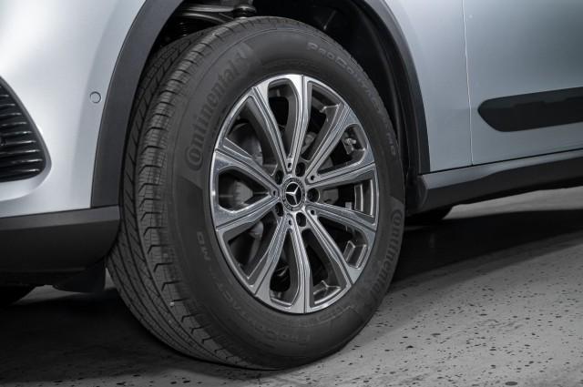 Photo of 2025 Cirrus Silver Metallic Mercedes-Benz GLC 300