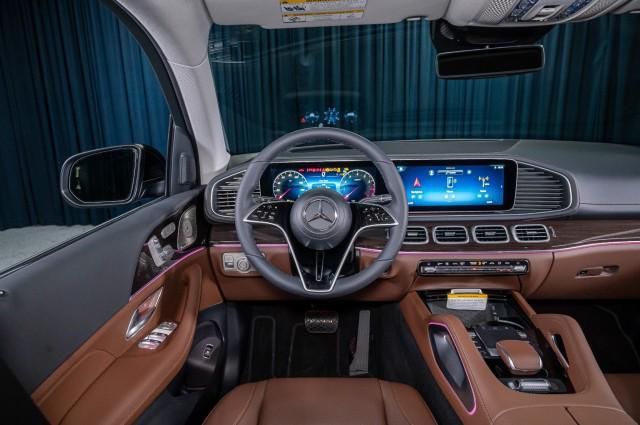 Photo of 2025 Obsidian Black Metallic Mercedes-Benz GLS 450