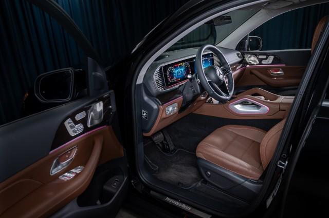 Photo of 2025 Obsidian Black Metallic Mercedes-Benz GLS 450