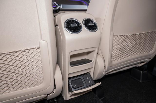 Photo of 2025 Night Black Mercedes-Benz GLB 250